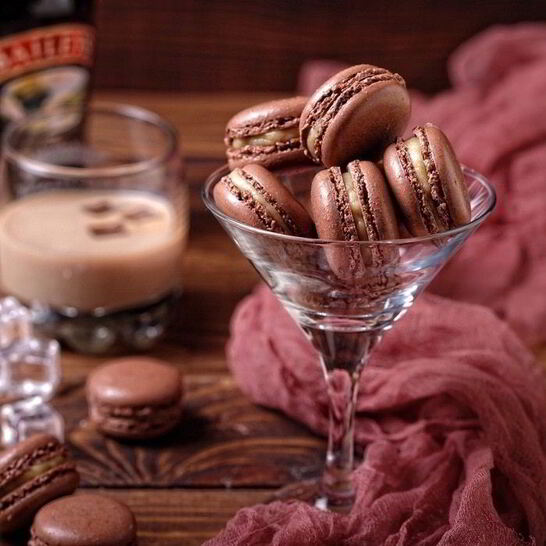 Рецепт шоколадных макарон с ликером baileys
