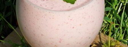 молочный коктейль с мороженым и клубникой. Шаг 9