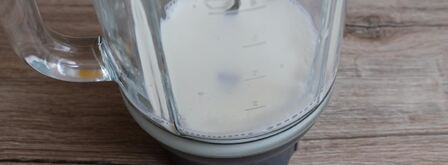 молочный коктейль с мороженым в блендере. Шаг 4