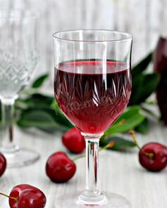 Вишневая наливка на водке