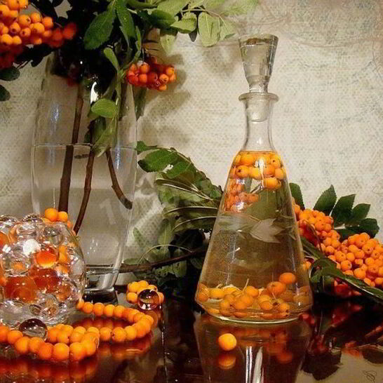 Рецепт настойки на рябине на самогоне