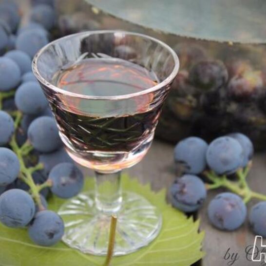 Рецепт виноградной настойки пряно-пьяная изабелла