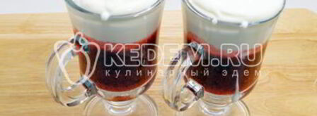 брусничный смузи со сливками. Шаг 7