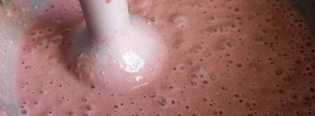 клубничный смузи с творогом и овсяными хлопьями. Шаг 6