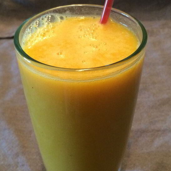 Рецепт мандаринова-ананасового смузи с гречневыми хлопьями