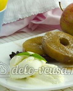 Яблоки в сиропе с пряностями