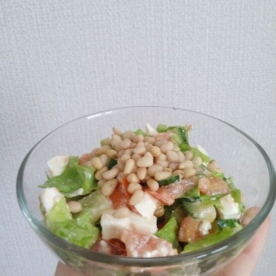 Рецепт греческого салата с кедровыми орешками