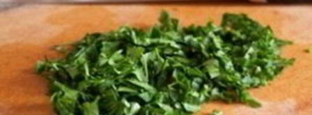 греческий салат с семгой. Шаг 6