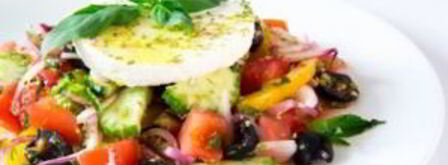 салат греческий с сыром фета. Шаг 8