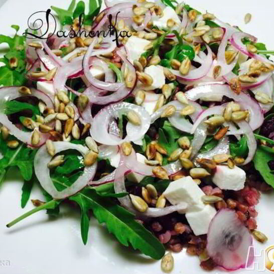 Рецепт салата из гречки со свеклой и брынзой