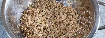 салат с проростками гречки. Шаг 5