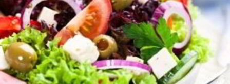 традиционный греческий салат. Шаг 9