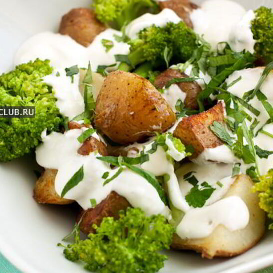 Рецепт картофельного салата с брокколи, мелиссой и тархуном