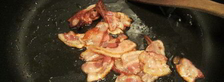 картофельный салат с курицей, беконом и редисом. Шаг 3