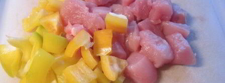 картофельный салат с курицей, беконом и редисом. Шаг 5