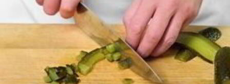 салат из картофеля с сельдью и телятиной. Шаг 5