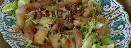 лионский салат с карамелизированным луком и орехами. Шаг 11