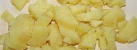 оливье с креветками и авокадо. Шаг 5