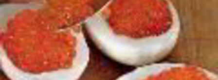 салат оливье с икрой и раковыми шейками. Шаг 5