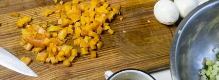 салат оливье с креветками. Шаг 4