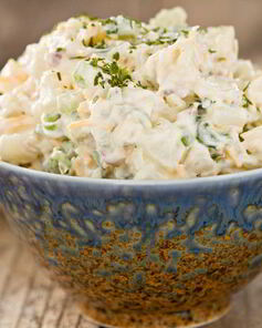 Салат Оливье с курицей