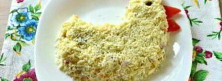 салат в виде петуха оливье. Шаг 12