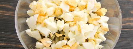 заливной салат оливье со шпротами. Шаг 6