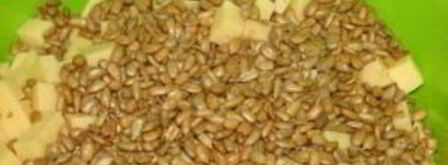 салат из консервированных ананасов. Шаг 4