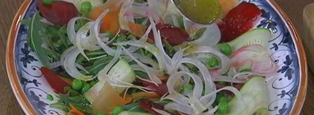 салат из свежих овощей с мятой. Шаг 8