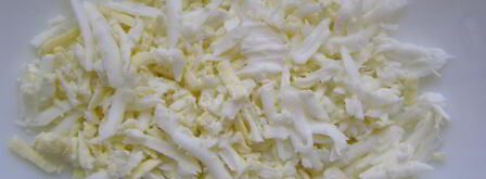 салат крабовые палочки кукуруза огурец. Шаг 5