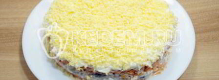 классический салат мимоза. Шаг 10