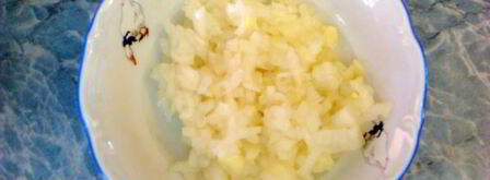 салат мимоза классический с консервой. Шаг 5