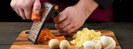 салат мимоза оригинальная. Шаг 3