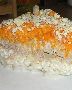 Салат Мимоза с сайрой и рисом