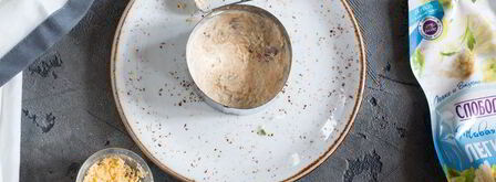 салат мимоза с семгой. Шаг 7