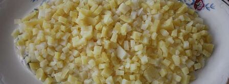 классический салат сельдь под шубой. Шаг 5