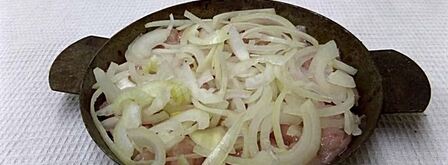 куриное мясо под шубой в духовке. Шаг 9