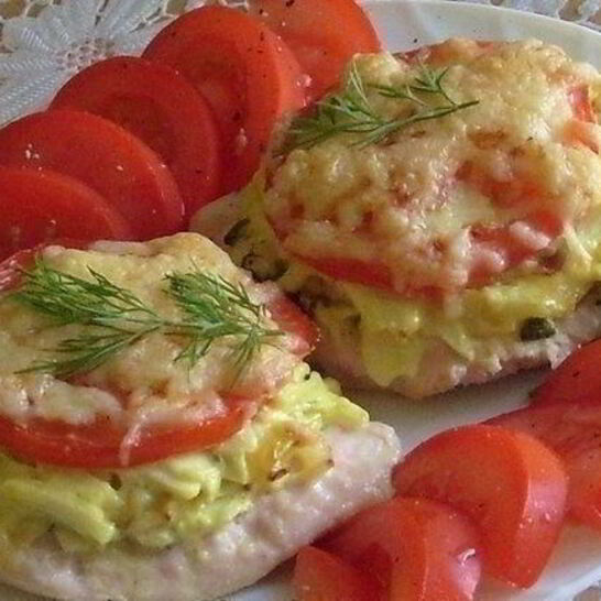 Рецепт мяса, запеченного под шубой из кабачков