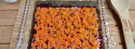 роллы селедка под шубой. Шаг 4