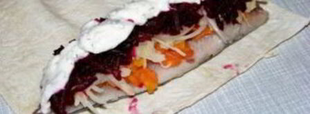 рулет селедка под шубой в лаваше. Шаг 4