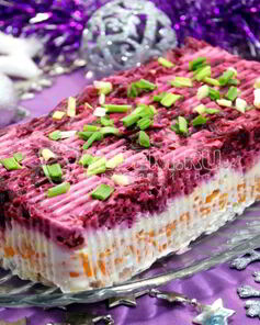 Салат Заливная селедка под шубой