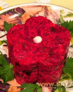 Салат со свеклой и черносливом