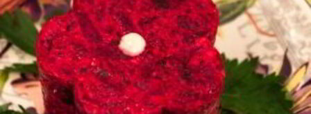 салат со свеклой и черносливом. Шаг 9