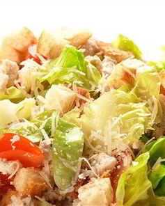 Салат Цезарь с чесночным майонезом