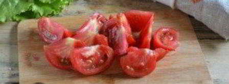 салат цезарь с курицей и сухариками. Шаг 5