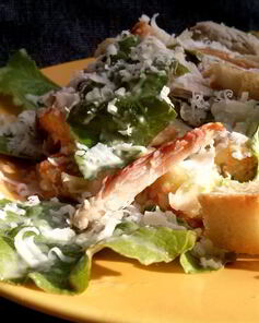 Салат Цезарь с курицей простой