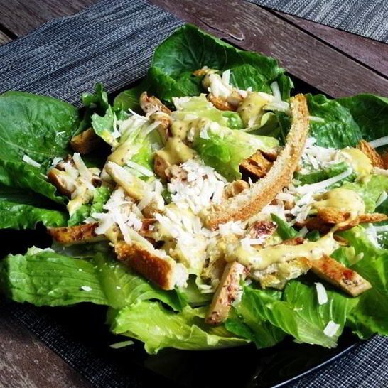 Рецепт салата цезарь с курицей