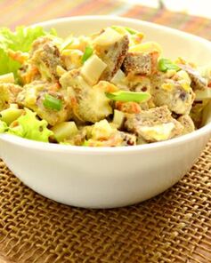 Салаты с сухариками