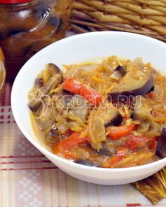 Вкусный салат из баклажанов на зиму