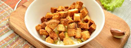 яичный салат с домашними сухариками. Шаг 5